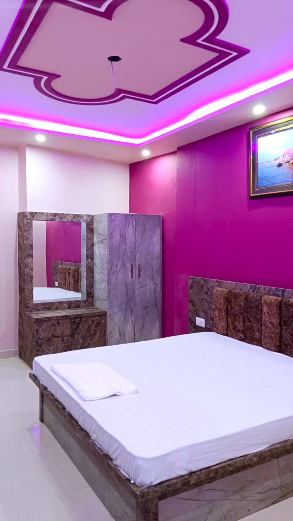 Hotel Kashi Inn Raj Ghat فاراناسي المظهر الخارجي الصورة