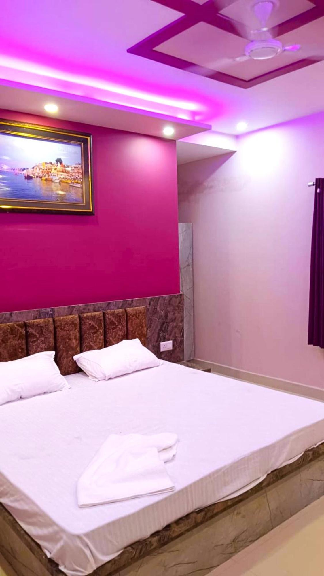 Hotel Kashi Inn Raj Ghat فاراناسي المظهر الخارجي الصورة