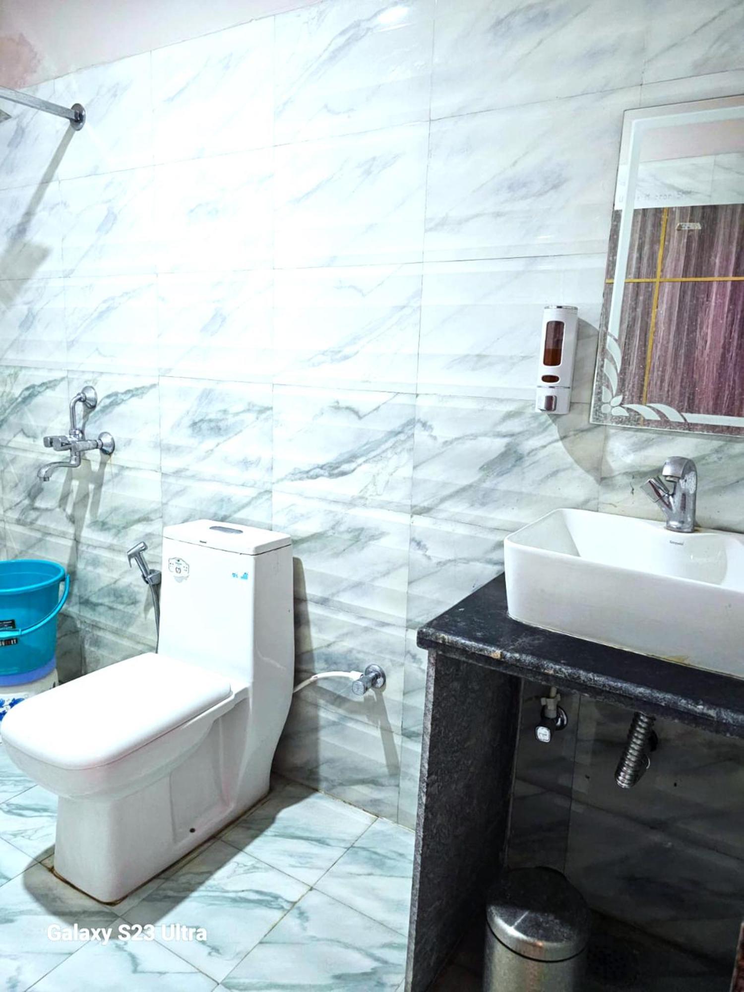 Hotel Kashi Inn Raj Ghat فاراناسي المظهر الخارجي الصورة